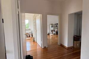 Helle 3-Zimmer Altbau-Wohnung mit Einbauküche und Balkon sowie Elbblick Nähe Zollenspieker – Die vollständige Adresse der Immobilie erhältst du vom Anbieter., 21037 Kirchwerder, Hamburg – Vorschaubild 2