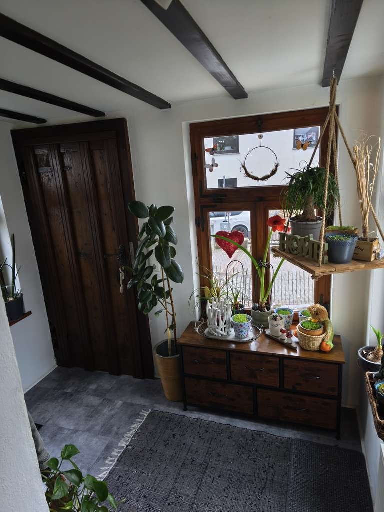 Immobilie in Hamm (Sieg) - Energetisch sanierties charmantes Fachwerkhaus mit 2 PKW Stellplätzen - Bild 1