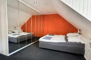 Charakter statt Standard - außergewögnliche Wohnung in Top Lage – Obere Paulusstraße 100, 70197 Hasenberg, Stuttgart – Vorschaubild 2