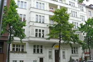 Sonnig sehr ruhig im elegantem Stuckaltbau nahe Rathaus Schöneberg - Nr.20 -  bezugsfrei !