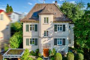 Sonniges Grundstück trifft 2-Familienhaus in zentraler Lage ++freiwerdend++ – Rems-Murr-Kreis – Vorschaubild 1