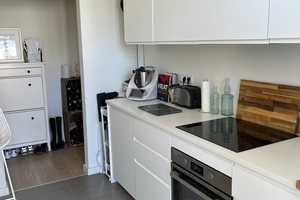 Im beliebten Zooviertel! Freiwerdende, komplett modern möblierte 2 Raum Wohnung  mit Balkon – Mülheimerstraße xx, 40239 Düsseldorf – Vorschaubild 5