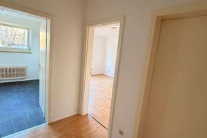 Helle Erdgeschosswohnung mit Balkon in Duisburg – Gansstraße 14, 47137 Mittelmeiderich, Duisburg – Vorschaubild 4