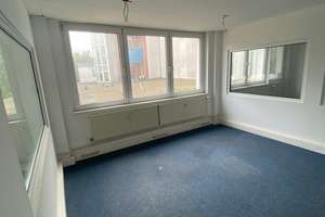 Große 5-Zimmer-Wohnung in Bremerhaven zu vermieten! – Hafenstraße 164, 27568 Lehe, Bremerhaven – Vorschaubild 4