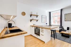 Vollmöbliert! Ludwigsvorstadt: Zeitlose Altbau-Eleganz zwischen Stachus und Theresienwiese – Landwehrstraße 8, 80336 Ludwigsvorstadt-Kliniken, München – Vorschaubild 4