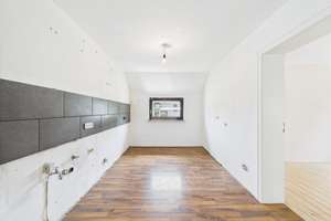 Freistehendes Einfamilienhaus mit großzügigem Nebengebäude und Grundstück in Vettweiß Gladbach. – Römerweg 7, 52391 Vettweiß – Vorschaubild 8