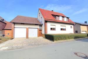 EINMALIGE GELEGENHEIT! MASSIVES HAUS INKL. SCHEUNE UND VIELEM MEHR!! – Die vollständige Adresse der Immobilie erhältst du vom Anbieter., 34479 Breuna – Vorschaubild 2