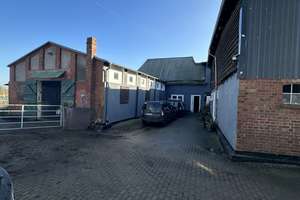 RESERVIERT !!Gr. Wohnhaus (4 WG )mit Pferdestall Grdst. 2215 m²+ 1,59 ha Pachtwiese in Wölschendorf – Die vollständige Adresse der Immobilie erhältst du vom Anbieter., 23936 Grevesmühlen – Vorschaubild 59