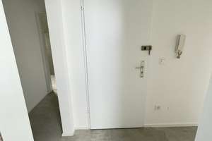 Wohnung 2023 Saniert.  Exklusive 2,5-Zimmer-DG – Hohentwielstraße 122A, 70199 Südheim, Stuttgart – Vorschaubild 11