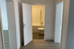 Neues Bad° Neuer Boden° Neues Wohngefühl° 2 Zimmer mit Balkon + separate Küche, guter Schnitt – Weißenburgstraße 67, 40476 Derendorf, Düsseldorf – Vorschaubild 6