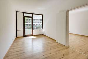 Gepflegte, gut geschnittene 2-Zimmer-Wohnung mit Balkon und perfekter Infrastruktur – Die vollständige Adresse der Immobilie erhältst du vom Anbieter., 81927 Johanneskirchen, München – Vorschaubild 7