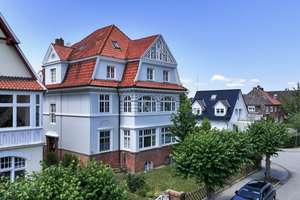 Barrierearme 4‑Zimmer‑Wohnung in historischer Villa