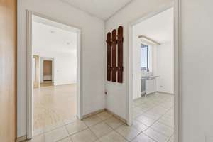 2-Zimmer Wohnung mit Hallenbad und Gemeinschaftsdachterrasse – Die vollständige Adresse der Immobilie erhältst du vom Anbieter., 81243 Aubing-Süd, München – Vorschaubild 2