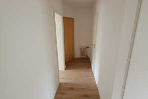 MG Giesenkirchen 3 Zimmer,Garage,Gäste WC,Bad mit Badewanne und Dusche,Saniert – Mönchengladbach – Vorschaubild 6