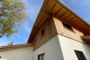 Handwerkskunst vom feinsten, Edles Holzhaus, 191 m² Wfl, 1980 m² Grundstück, kurzfristig frei! – Die vollständige Adresse der Immobilie erhältst du vom Anbieter., 86860 Jengen – Vorschaubild 11