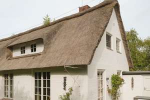 Design trifft Küstenruhe: Großzügige Maisonette mit Garten, Sauna und Reetdachcharme – Die vollständige Adresse der Immobilie erhältst du vom Anbieter., 25826 Sankt Peter-Ording – Vorschaubild 15