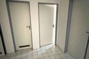 gepflegte, renovierte 2-Zimmer-Wohnung mit Balkon in perfekter Lage für Anleger – Die vollständige Adresse der Immobilie erhältst du vom Anbieter., 52080 Eilendorf, Aachen – Vorschaubild 6