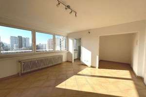 Helle 1-Zimmer Wohnung im 5. OG  - Schwimmbad in der Wohnanlage – Plievierpark 18, 81737 Neuperlach, München – Vorschaubild 3