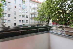 CA. 3,35m HOHE DECKEN, BALKON & HOLZDIELEN - NAHE PANKE - EINZIEHEN ODER NEU GESTALTEN? – Soldiner Straße 14 uu, 13359 Gesundbrunnen, Berlin – Vorschaubild 9