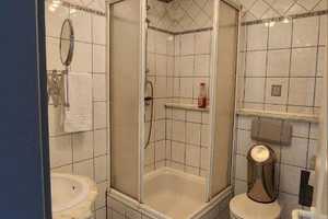 Großzügige Wohnung im Zweifamilienhaus mit 5 Schlafzimmern in idyllischer Lage – Wichheimer Kirchweg 116, 51067 Köln – Vorschaubild 42