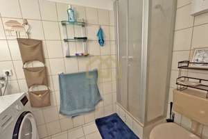 Top-Lage in Schwachhausen – Helle Erbpachtwohnung mit Balkon & Aufzug | Erbbauzins 450,58 € mtl. – Die vollständige Adresse der Immobilie erhältst du vom Anbieter., 28211 Radio Bremen, Bremen – Vorschaubild 12