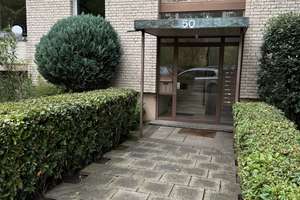 Wohnen in Bestlage - Dachwohnung  am Volksgarten  mit großzügigem Grundriss *Balkon*Garage* – Volksgartenstraße 50, 50677 Neustadt/Süd, Köln – Vorschaubild 5