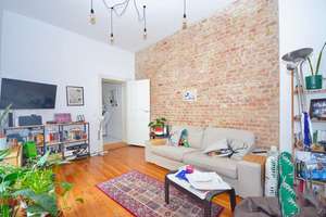 Bezugsfreie Charmante 2-Zi-Altbauwohnung  | Gleisdreieck & ViktoriaPark vor der Tür | Provisionsfrei