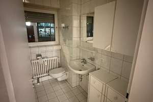 Smarter Wohnen! Renovierte, gut geschnittene 3-Zi.-Wohnung mit Süd-West-Balkon! Gladbach! – Karmannsstr. 24, 41061 Gladbach, Mönchengladbach – Vorschaubild 3
