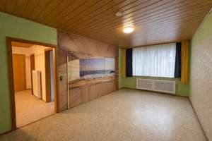 Zentrale Lage, großes Potenzial – Stadthaus  mit vielseitigen Nutzungsmöglichkeiten in Bürstadt – Die vollständige Adresse der Immobilie erhältst du vom Anbieter., 68642 Bürstadt – Vorschaubild 3