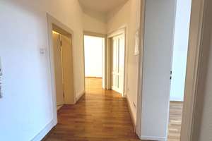 STILLVOLLE 3-ZIMMER-ALTBAUWOHNUNG IN BEGEHRTER LAGE NAHE DER WIESBADENER FUSSGÄNGERZONE! – Die vollständige Adresse der Immobilie erhältst du vom Anbieter., 65185 Mitte, Wiesbaden – Vorschaubild 5