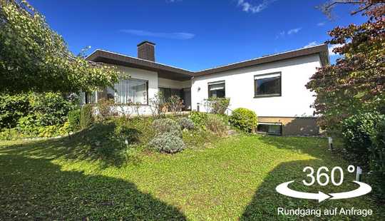 Bild von Attraktiver freistehender Bungalow mit Terrasse und Garten