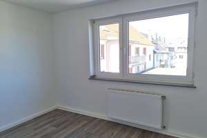 Wohnen im lichtdurchfluteten modernisierten 2. Obergeschoss mit kleinem Balkon in Essen-Rüttenscheid – Annastr. 51, 45130 Rüttenscheid, Essen – Vorschaubild 3