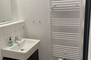Moderne, möblierte Einzimmer-Wohnung mit Balkon und EBK – Die vollständige Adresse der Immobilie erhältst du vom Anbieter., 38100 Innenstadt, Braunschweig – Vorschaubild 3