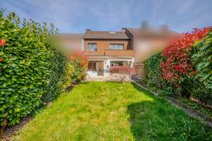 Reihenhaus mit kleinem Garten mitten auf Emst