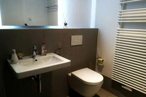 2 Zimmer Wohnung mit Einbauküche, teilmöbliert mit Erker – Chausseestr.  122, 10115 Mitte (Ortsteil), Berlin – Vorschaubild 7
