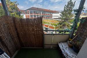 2 Zimmer Wohnung im 1. OG mit Balkon in Stuttgart Ost