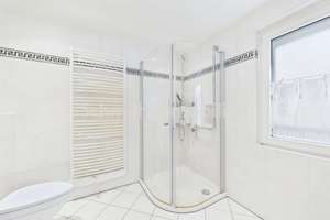 Ein Haus für Familie und neue Kapitel. – Die vollständige Adresse der Immobilie erhältst du vom Anbieter., 60529 Schwanheim, Frankfurt am Main – Vorschaubild 11