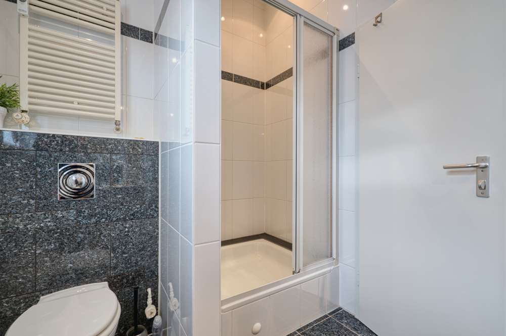 Immobilie in Wittenbeck - „Am Grün“: Jung mit Kamin, 2 Balkonen, Keller & Carport, in TOP Lage zwischen Golfplatz & Ostsee !!! - Bild 12