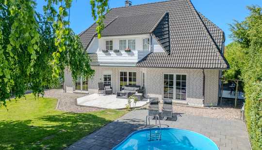 Bild von Repräsentatives Wohnhaus mit Pool!