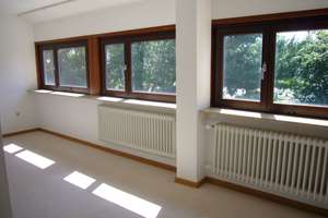 Großzügiges Einfamilienwohnhaus in guter Seitenstraßenlage von 44339 Dortmund-Brechten – Die vollständige Adresse der Immobilie erhältst du vom Anbieter., 44339 Brechten, Dortmund – Vorschaubild 4