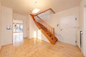 Moderne Maisonette mit Balkon und TG-Stellplatz in ruhiger Lage! – 22559 Rissen, Hamburg – Vorschaubild 4