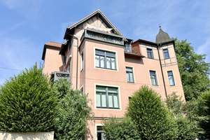 * Helle und sehr schöne 2-Zimmer-Wohnung in denkmalgeschützter Villa *