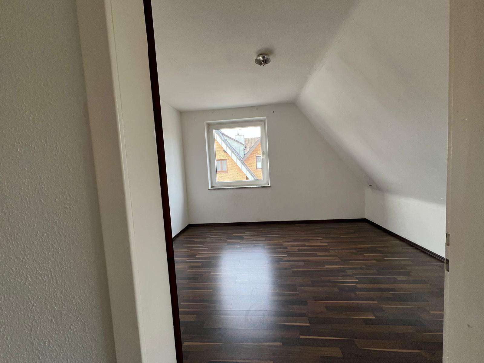 Immobilie in Rhede - Sanierungsbedürftige DHH in Rhede - Bild 2