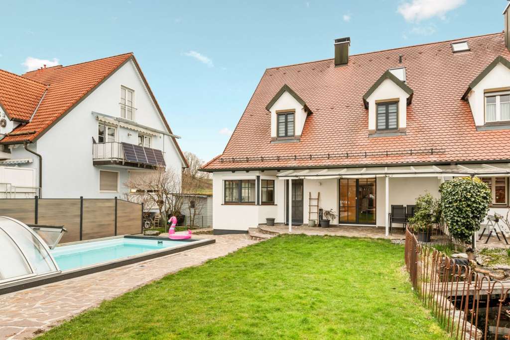 Immobilie in Bergkirchen - ANKOMMEN, VERLIEBEN, ZUHAUSE SEIN – MODERNE XL-DOPPELHAUSHÄLFTE AM FELDRAND IN GÜNDING - Bild 4