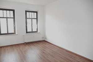 Tolle DG-Whg. mit Balkon, Einbauküche, Designebelag, Bad mir Wanne und Duschaufsatz...... – Charlottenstraße 81, 9126 Chemnitz – Vorschaubild 6