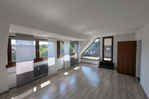 Großzügige Maisonette-Wohnung mit Terrasse, Sauna, Kamin & zwei Stellplätzen in Essen-Frohnhausen