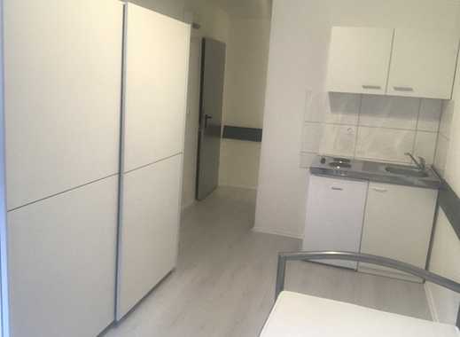 300 €, 17 m², 1 Zimmer