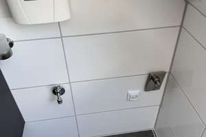 Frisch sanierte 1-Zimmer-DG-Wohnung mit Designerbad & Parkett in Köln-Weidenpesch – Nerusser strasse 50737, 50737 Longerich, Köln – Vorschaubild 17