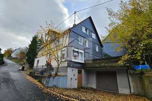 Einfamilienhaus mit Garage in Siegen-Gosenbach – Die vollständige Adresse der Immobilie erhältst du vom Anbieter., 57080 Gosenbach, Siegen – Vorschaubild 2