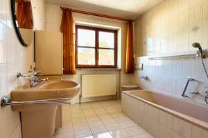 Familienfreundliche Doppelhaushälfte mit Garten & Platz in Ingolstadt Etting! – Die vollständige Adresse der Immobilie erhältst du vom Anbieter., 85055 Etting, Ingolstadt – Vorschaubild 5